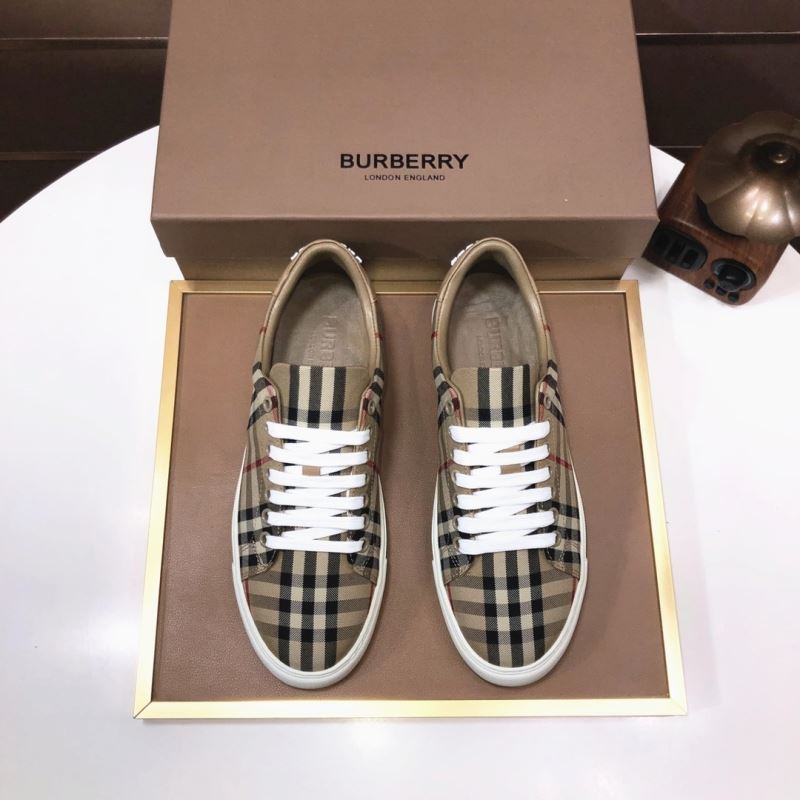 Burberry Low Shoes